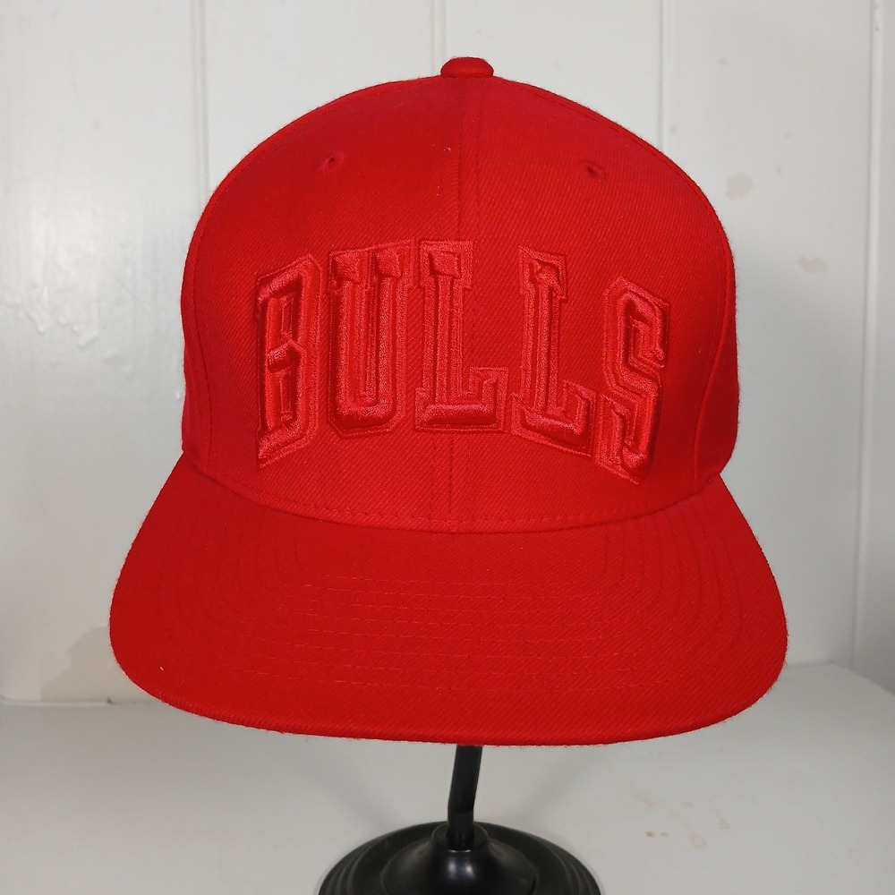 Mitchell & Ness Chicago Bulls Hardwood Classics Snapback Hat Mens OSFM Red Cap